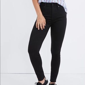 Madewell curvy high-rise black jeans 28T